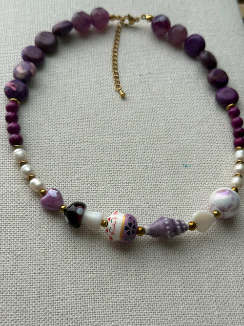 Collar happy morado