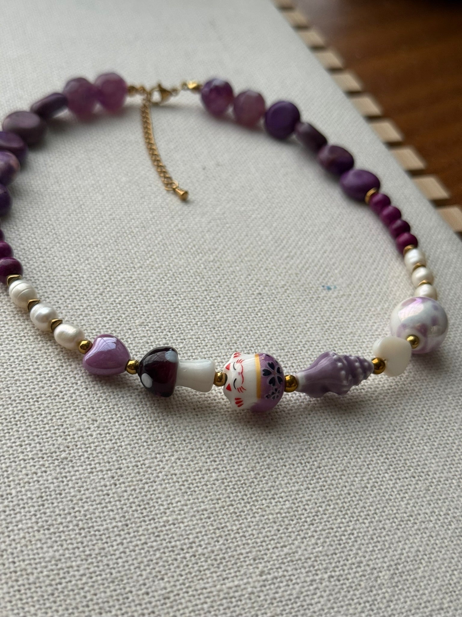Collar happy morado